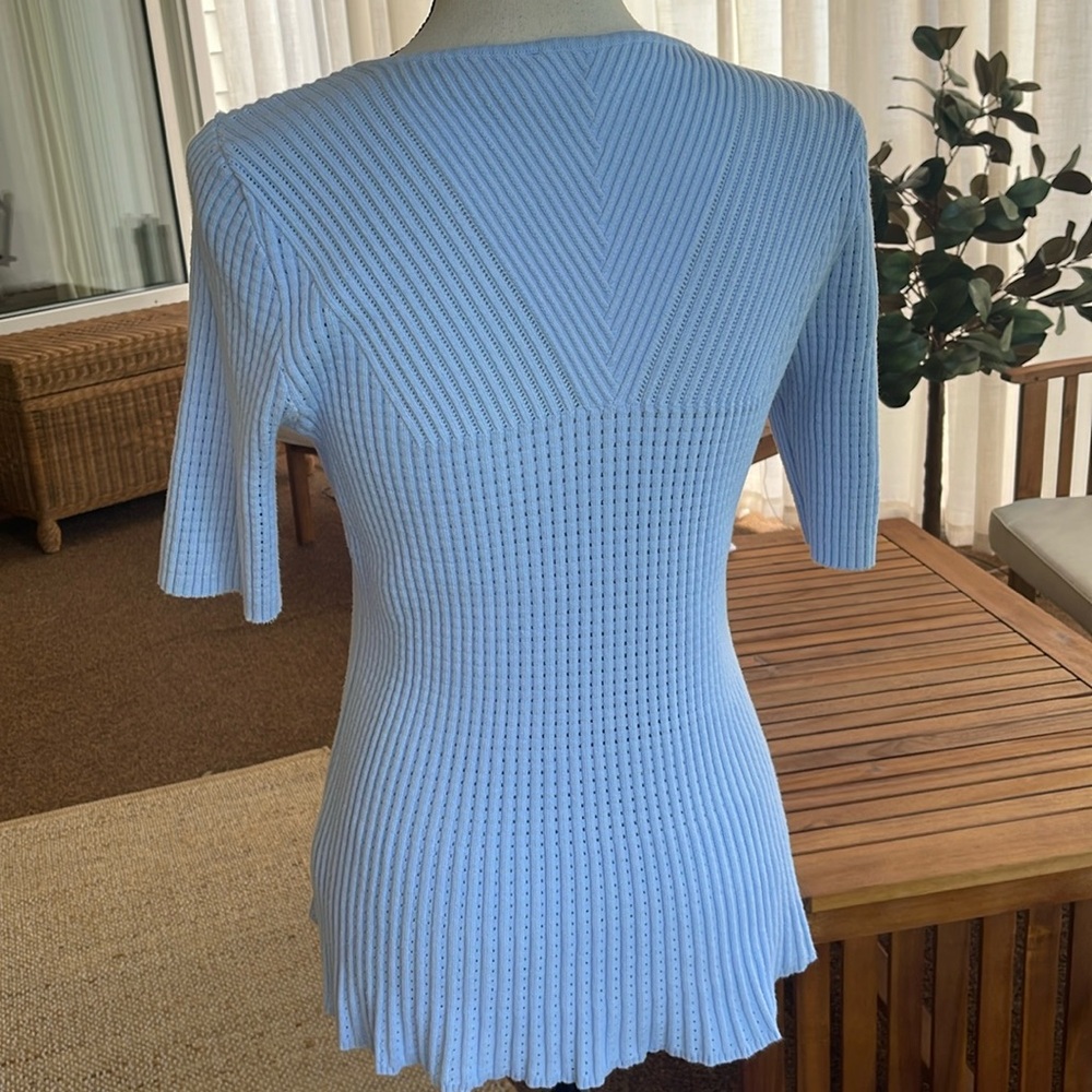 ANTONIO MELANI Light Periwinkle Blue Ribbed Short Sleeve Knit Top Size M - Picture 3 of 9